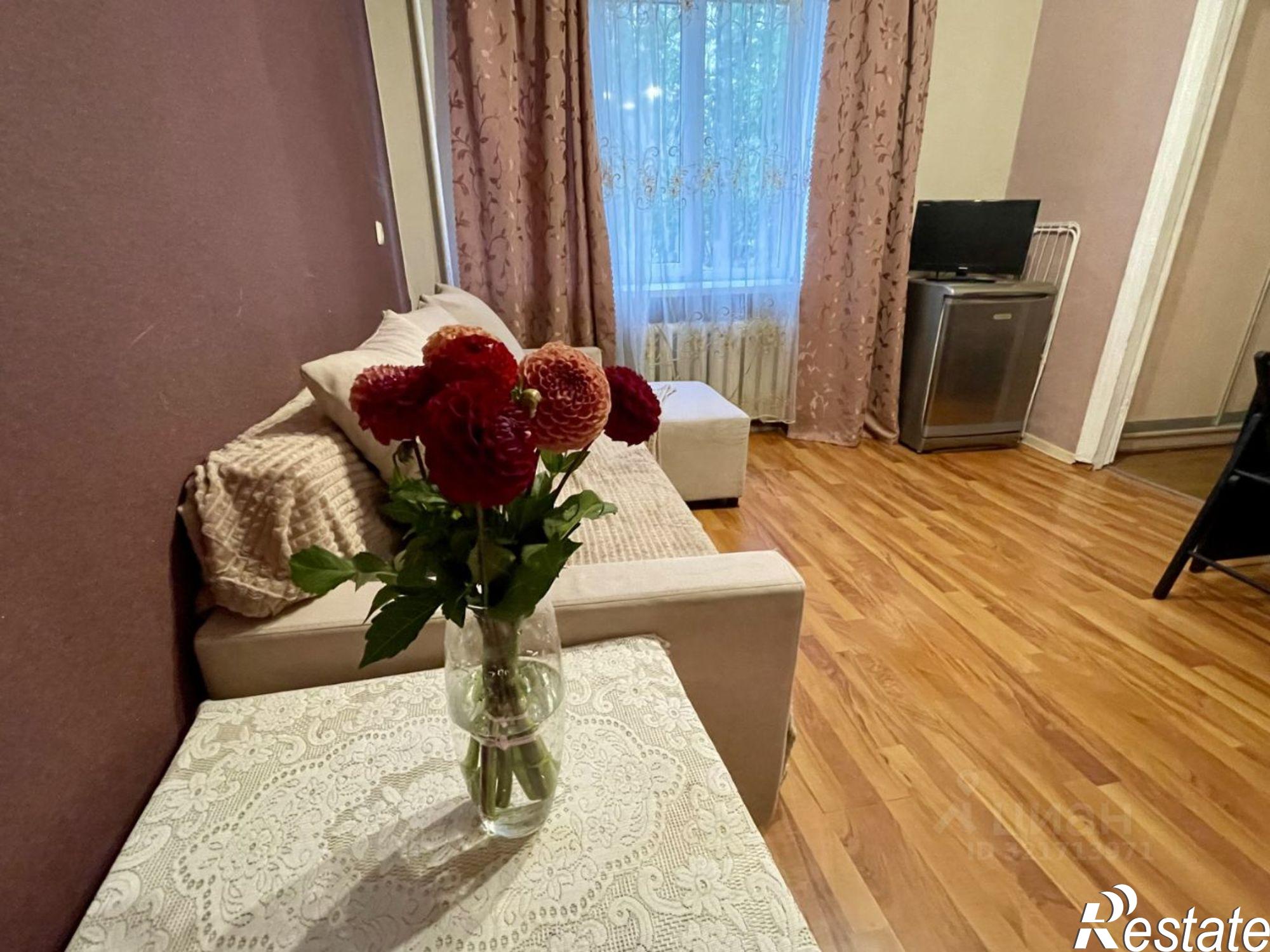 Сдать квартиру за 28 000 рублей на улица Володарского, 4