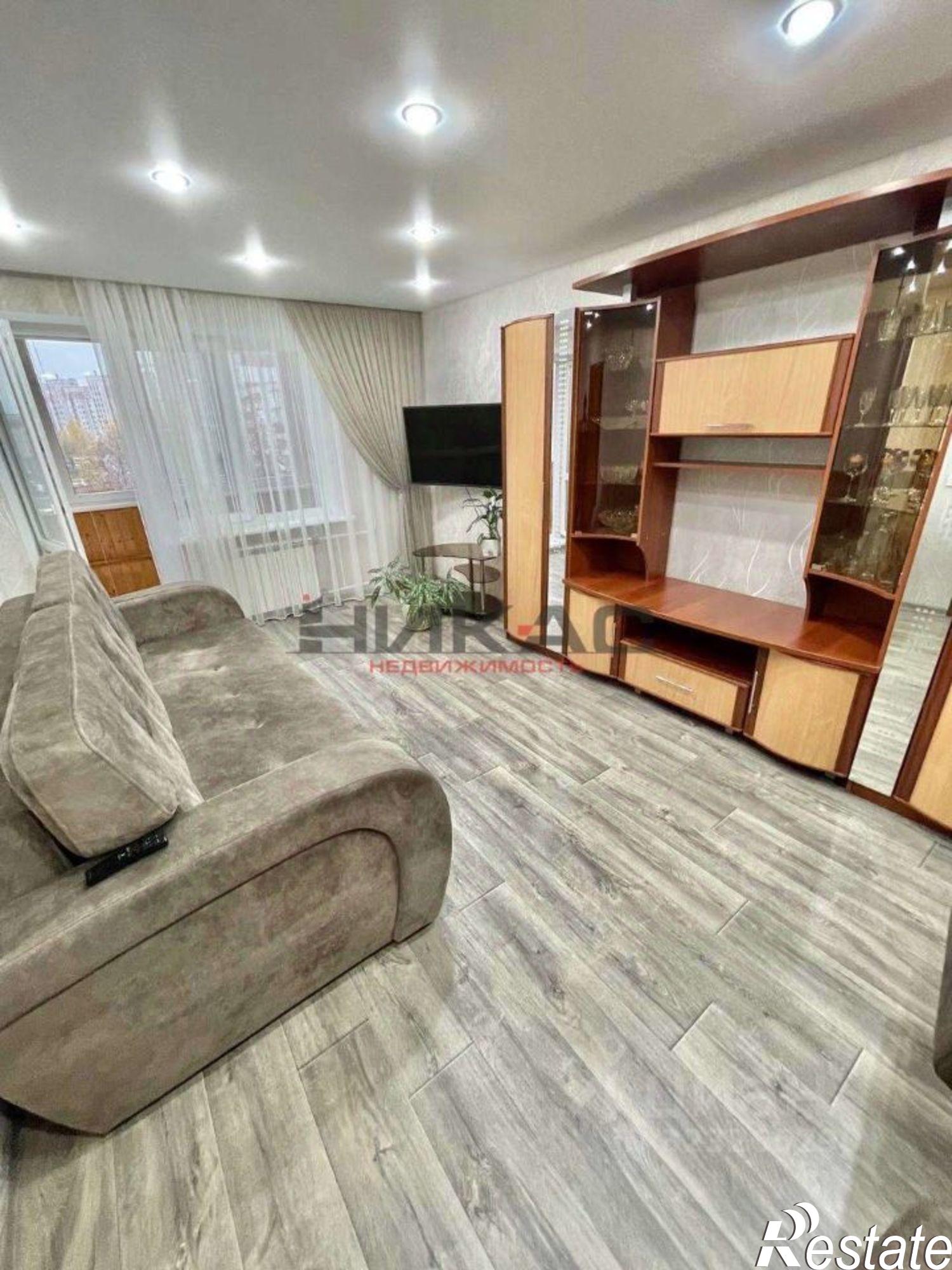 Сдать комнату за 15 000 рублей на проспект Авиаторов, 90