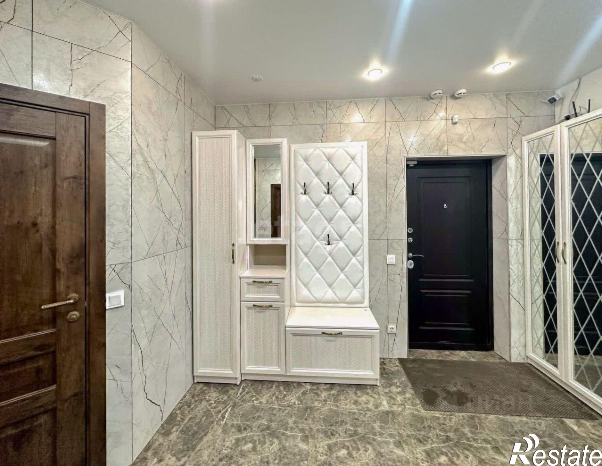 Купить квартиру за 19 000 000 рублей на Московский проспект, 78