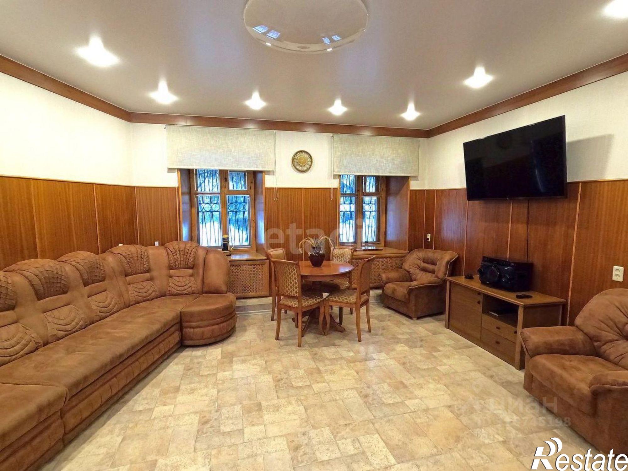 Купить квартиру за 18 000 000 рублей на площадь Челюскинцев, 17А