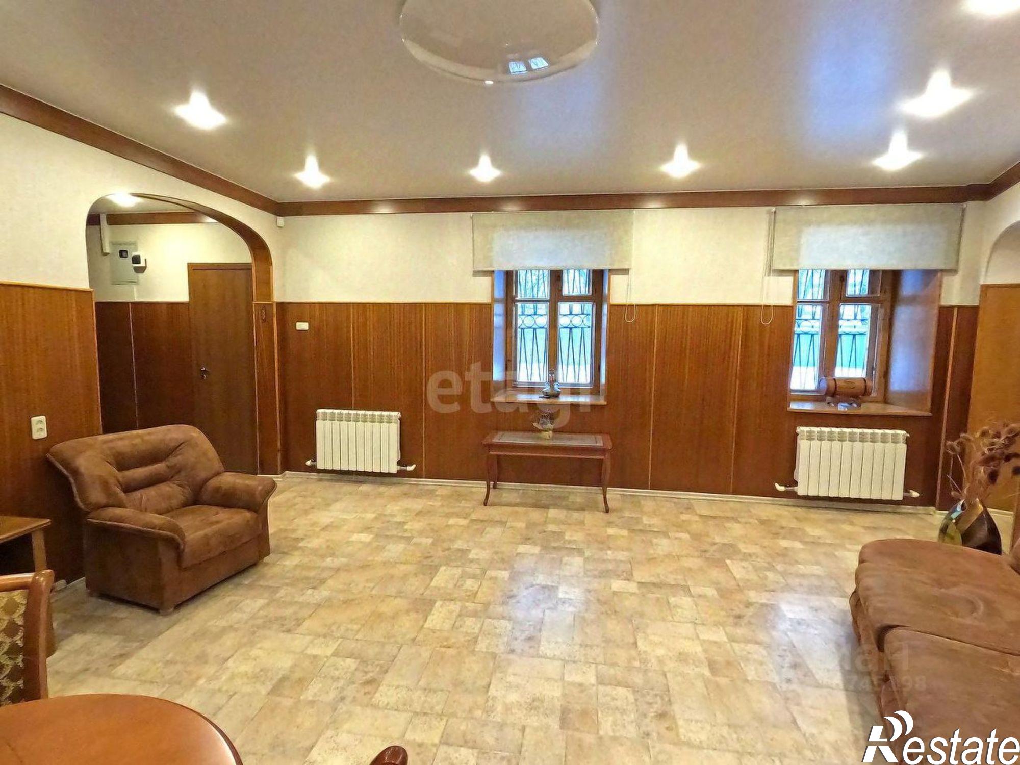 Купить квартиру за 18 000 000 рублей на площадь Челюскинцев, 17А