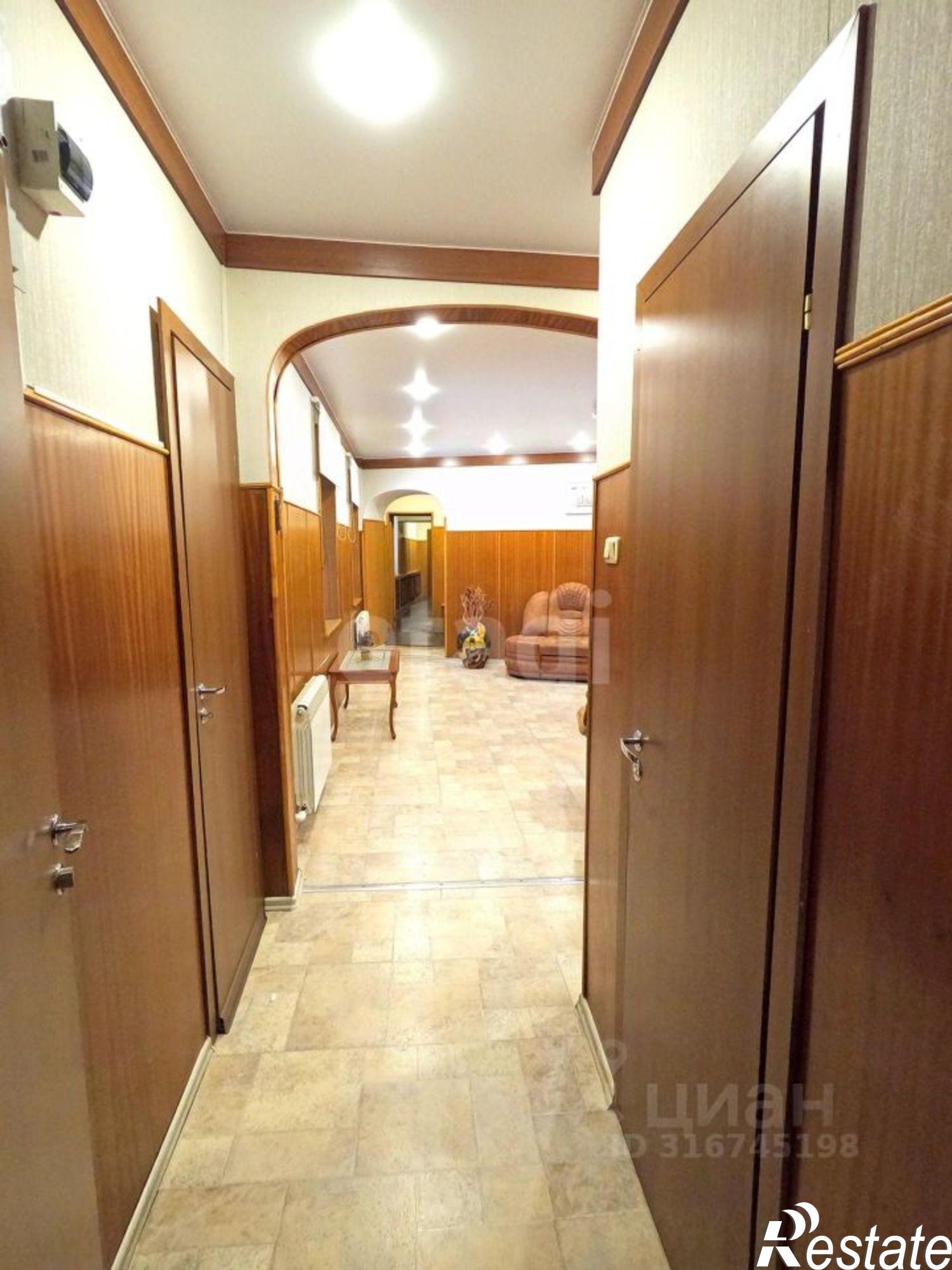 Купить квартиру за 18 000 000 рублей на площадь Челюскинцев, 17А