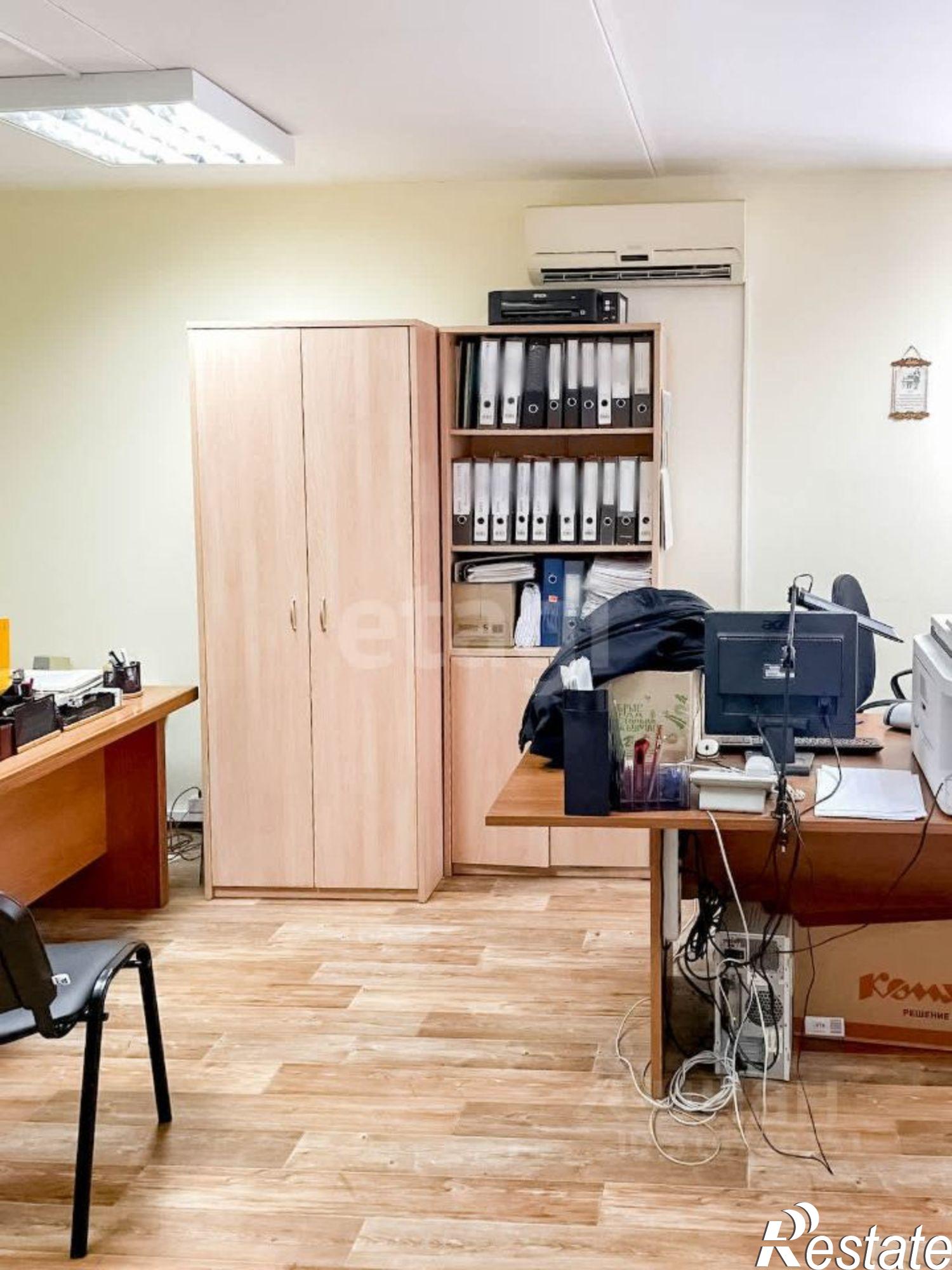 Купить офис, помещение под офис за 15 985 800 рублей на Республиканская улица, 95