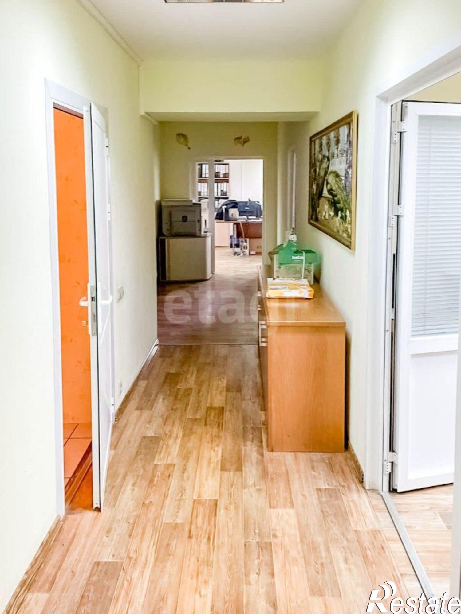 Купить офис, помещение под офис за 15 985 800 рублей на Республиканская улица, 95