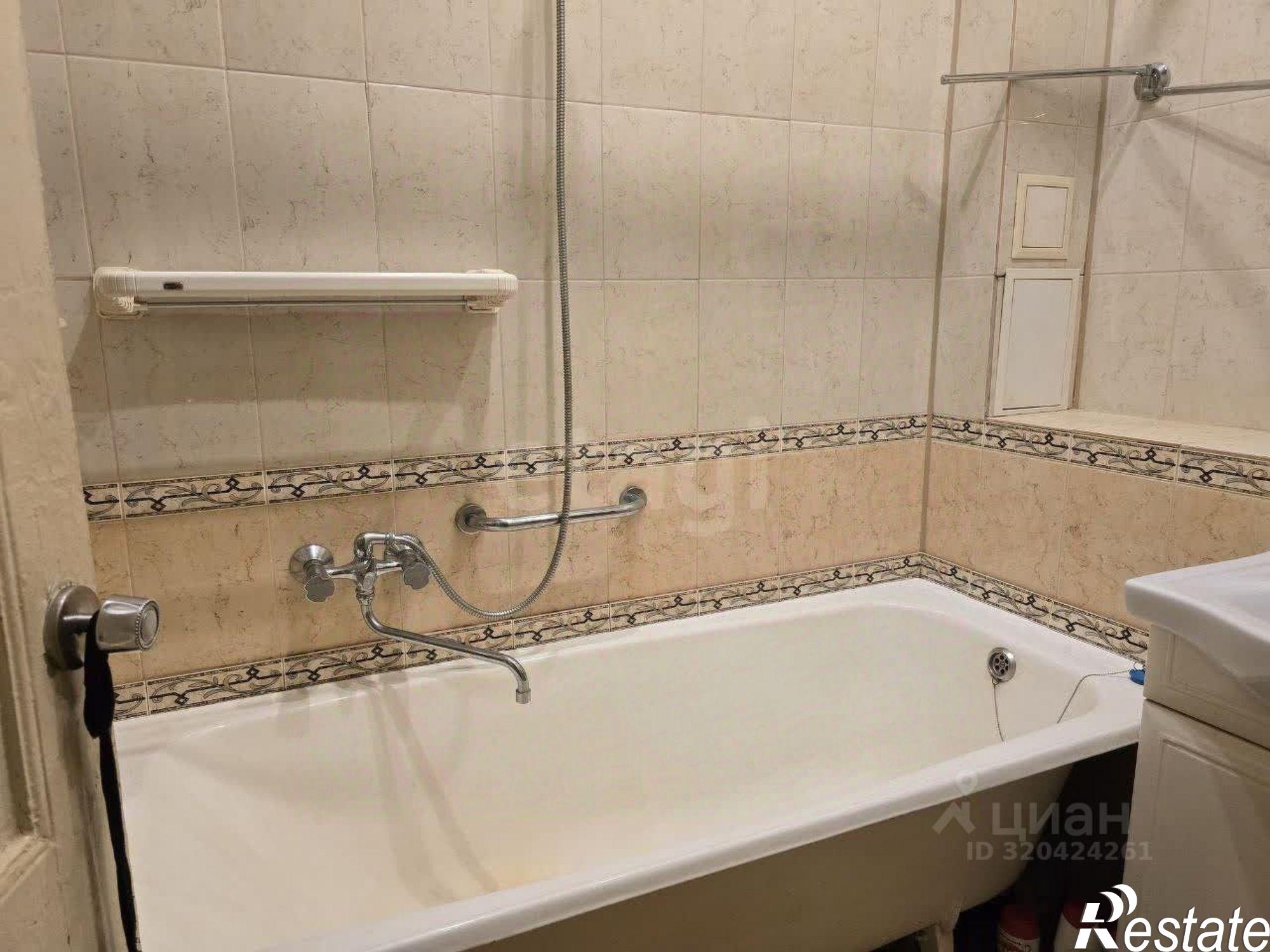 Купить комнату за 3 750 000 рублей на Большая Октябрьская улица, 69