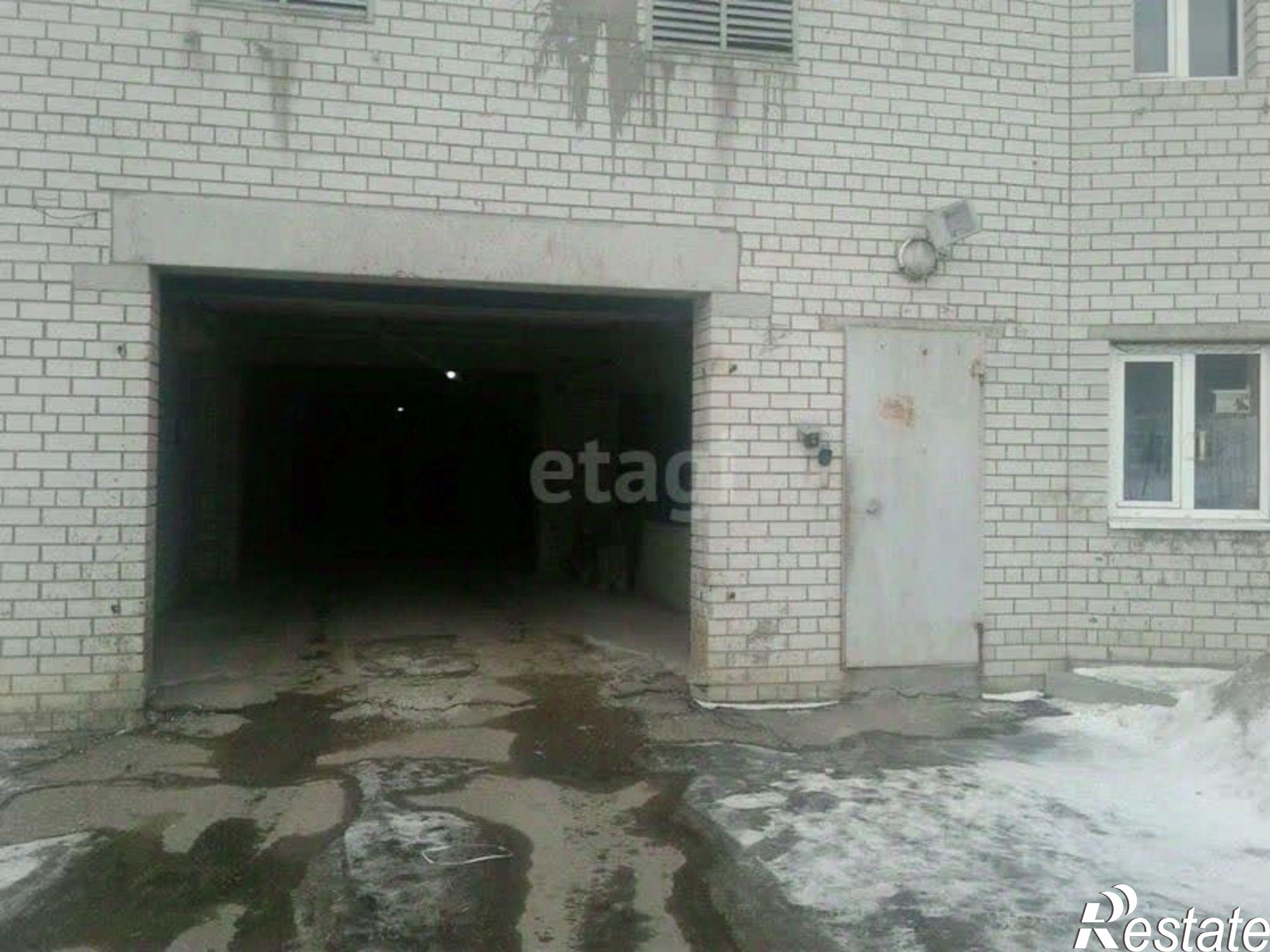 Купить гараж, место в паркинге за 185 718 рублей на улица Павлова, 6