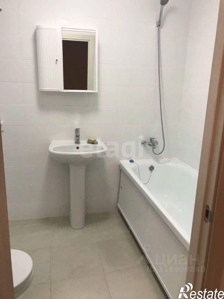 1-комн квартира улица Лескова, 44,  д. 44