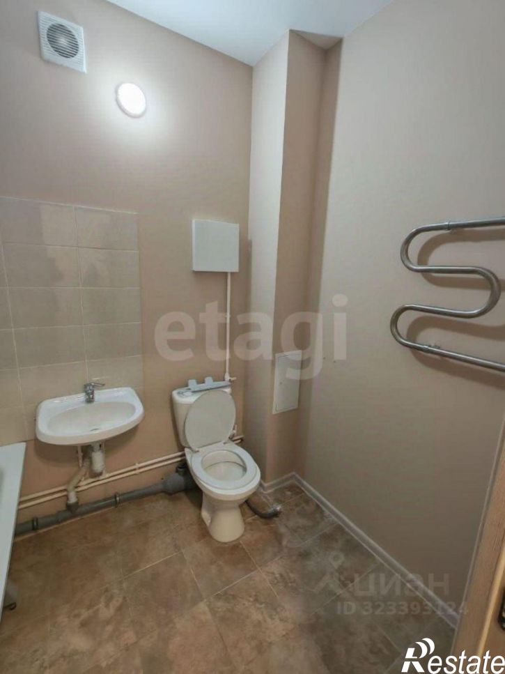 1-комн квартира улица Александра Додонова, 4 к5,  д. 4 к5