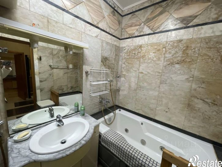 3-комн квартира улица Свердлова, 23А,  д. 23А