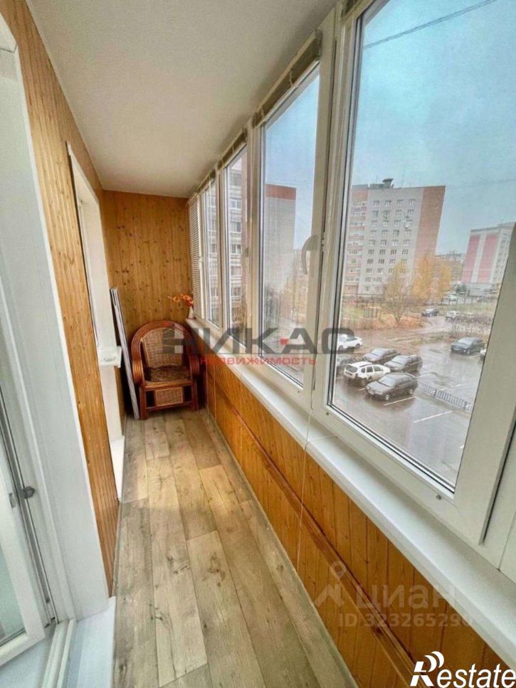 Комната проспект Авиаторов, 90,  д. 90