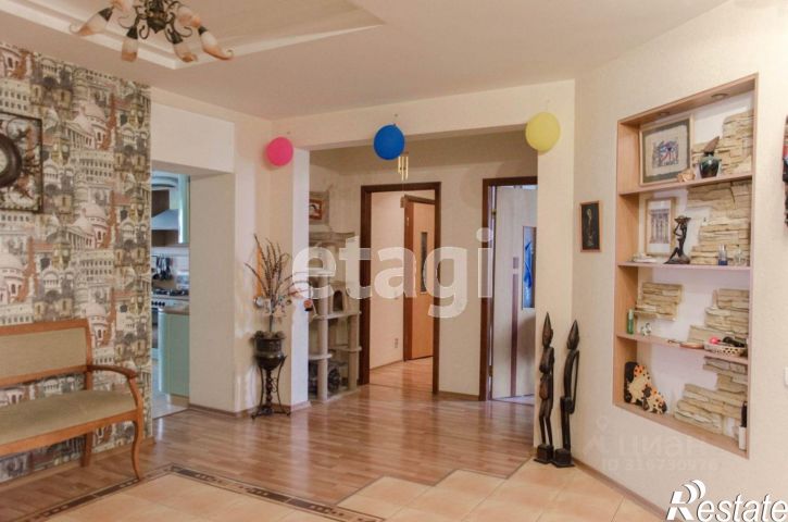 5-комн квартира улица Наумова, 66,  д. 66