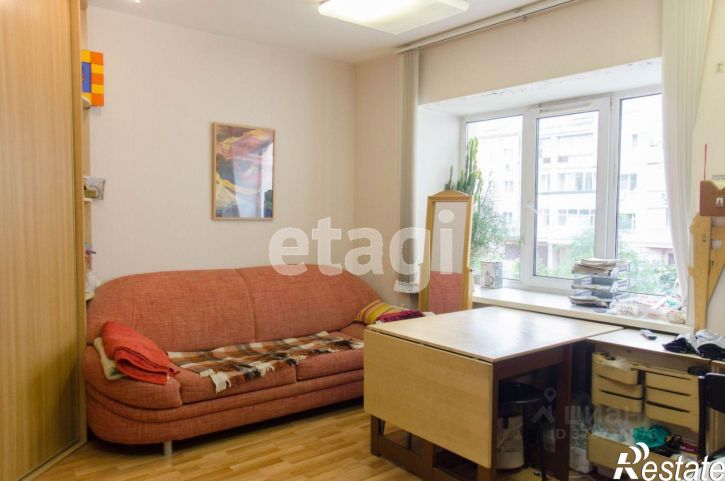 5-комн квартира улица Наумова, 66,  д. 66