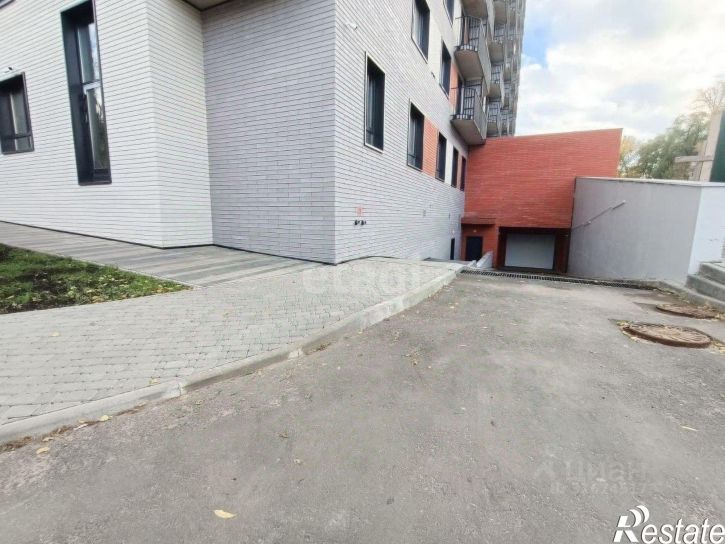 Гараж/парковка Институтская улица, 13,  д. 13