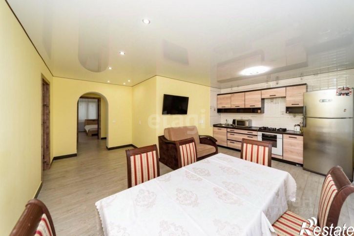 3-комн квартира улица Зелинского, 7А,  д. 7А