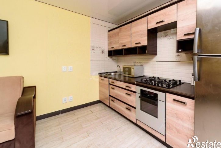 3-комн квартира улица Зелинского, 7А,  д. 7А