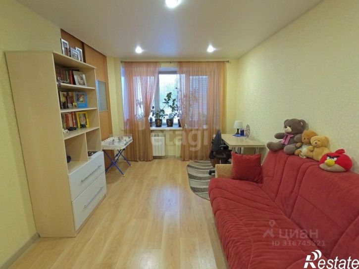 3-комн квартира улица Добрынина, 25,  д. 25