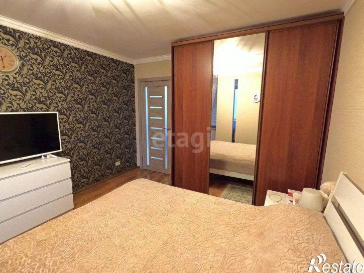 3-комн квартира улица Добрынина, 25,  д. 25