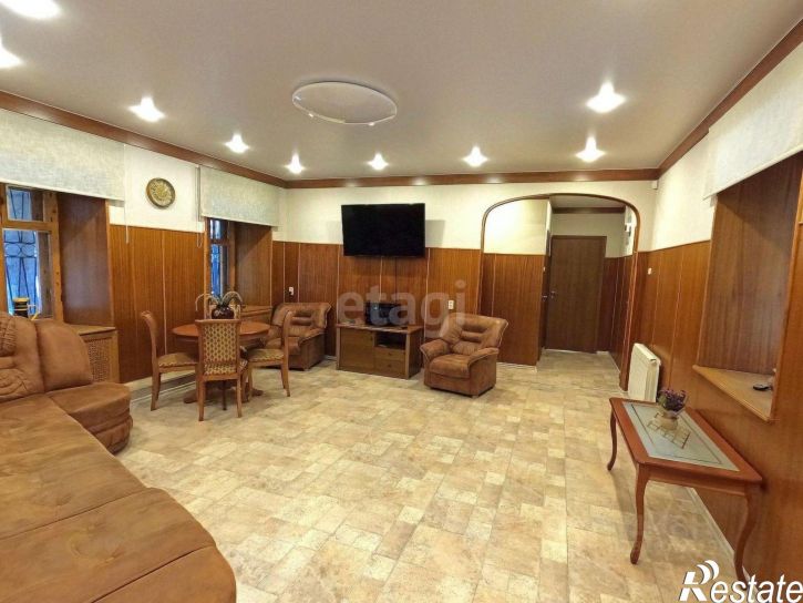 4-комн квартира площадь Челюскинцев, 17А,  д. 17А