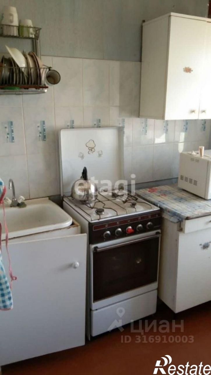 4-комн квартира улица Блюхера, 66 к2,  д. 66 к2