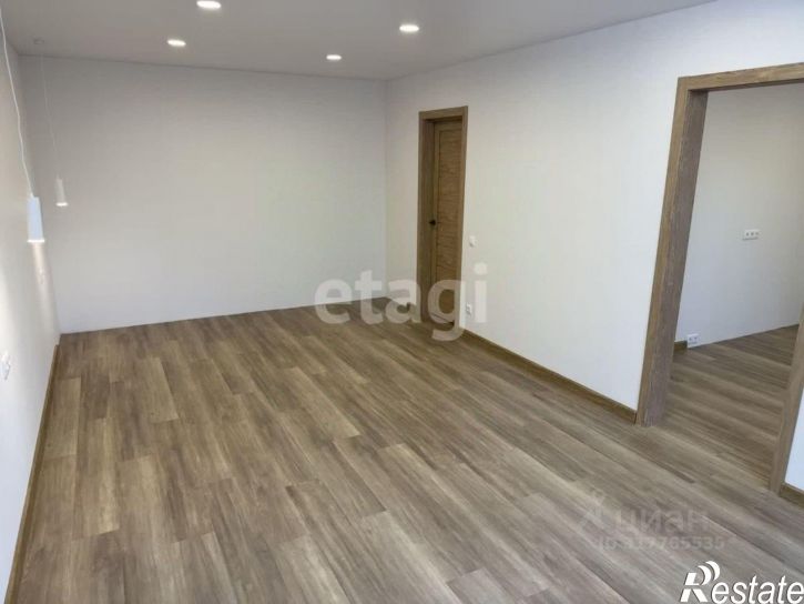 2-комн квартира улица Строителей, 17,  д. 17