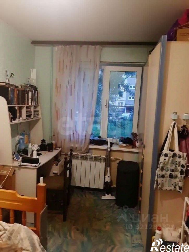 4-комн квартира улица Громова, 10,  д. 10