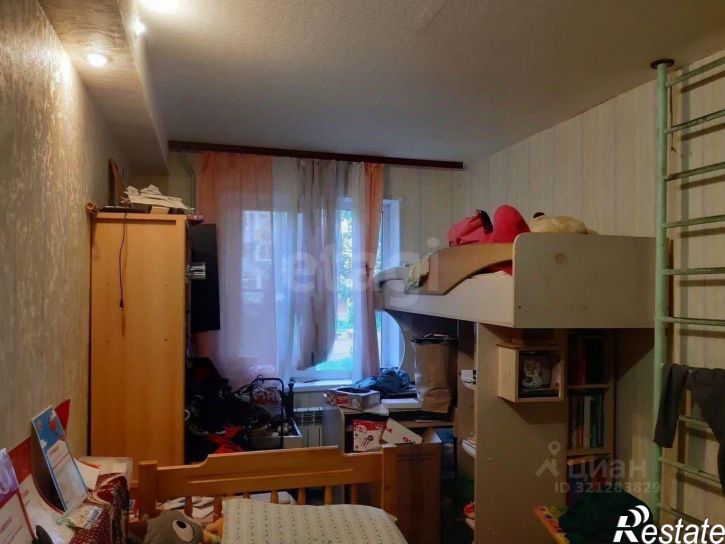 4-комн квартира улица Громова, 10,  д. 10