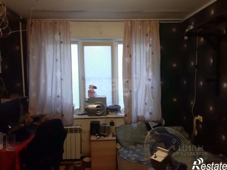 4-комн квартира улица Громова, 10,  д. 10