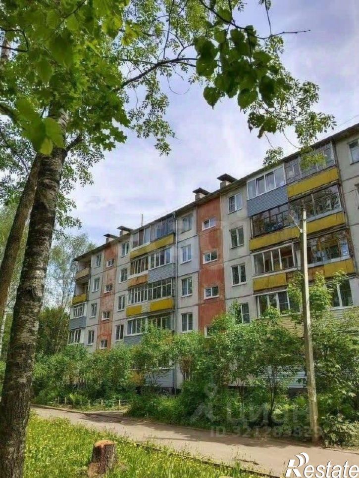 4-комн квартира улица Громова, 10,  д. 10