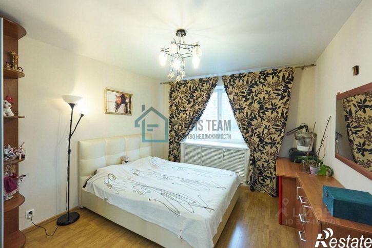 4-комн квартира улица Панина, 12,  д. 12