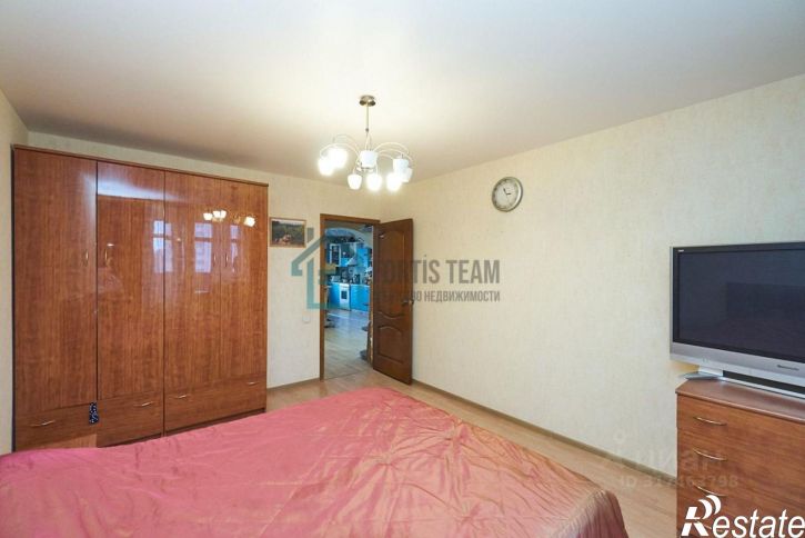 4-комн квартира улица Панина, 12,  д. 12