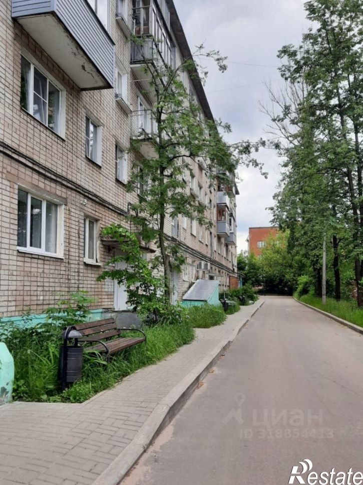 3-комн квартира Московский проспект, 82,  д. 82