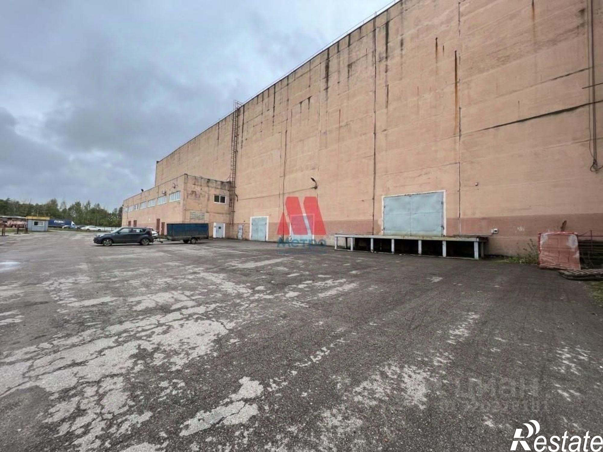 Сдать складское помещение за 180 000 рублей на проспект Октября, 93