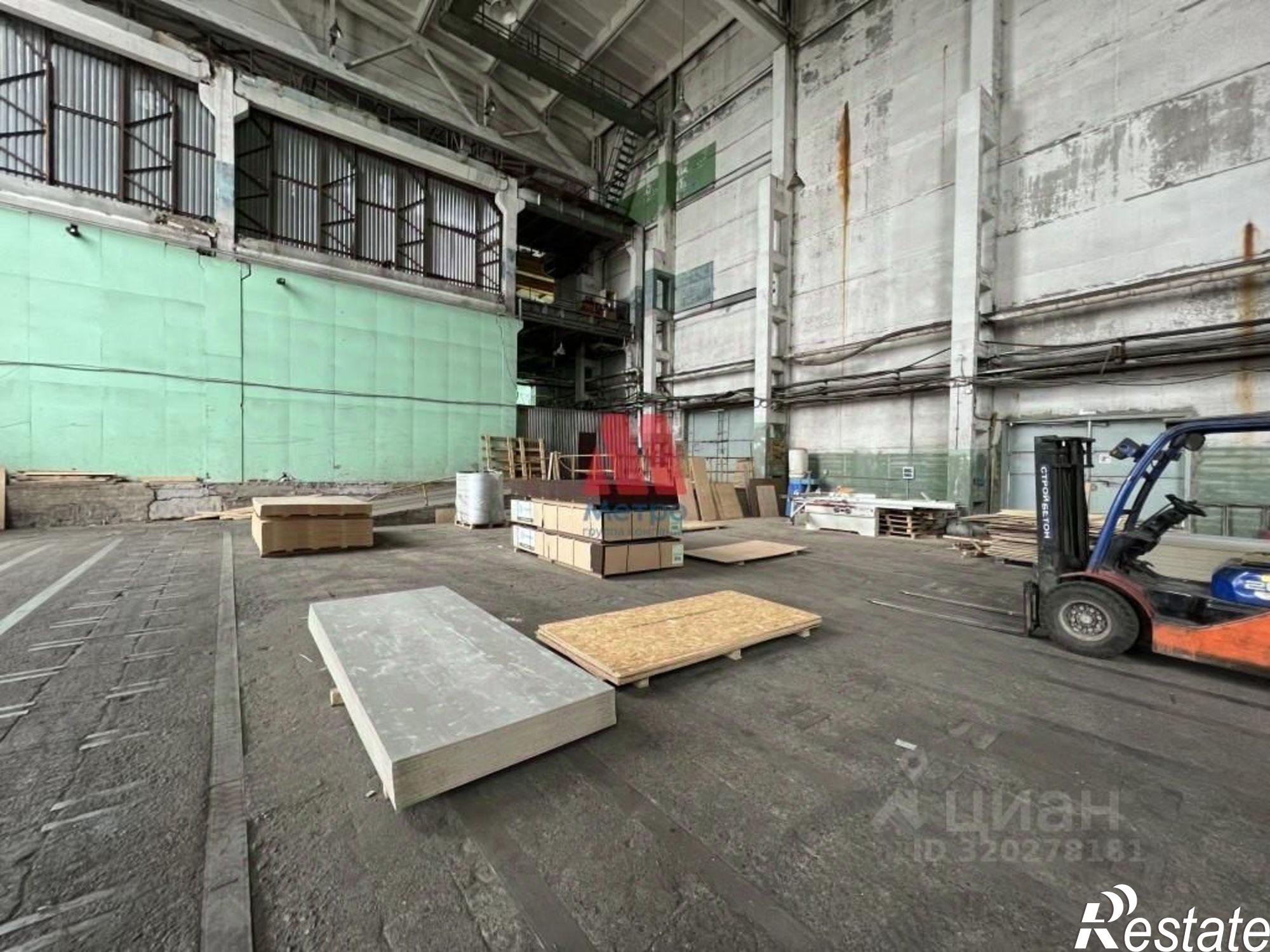 Сдать складское помещение за 180 000 рублей на проспект Октября, 93