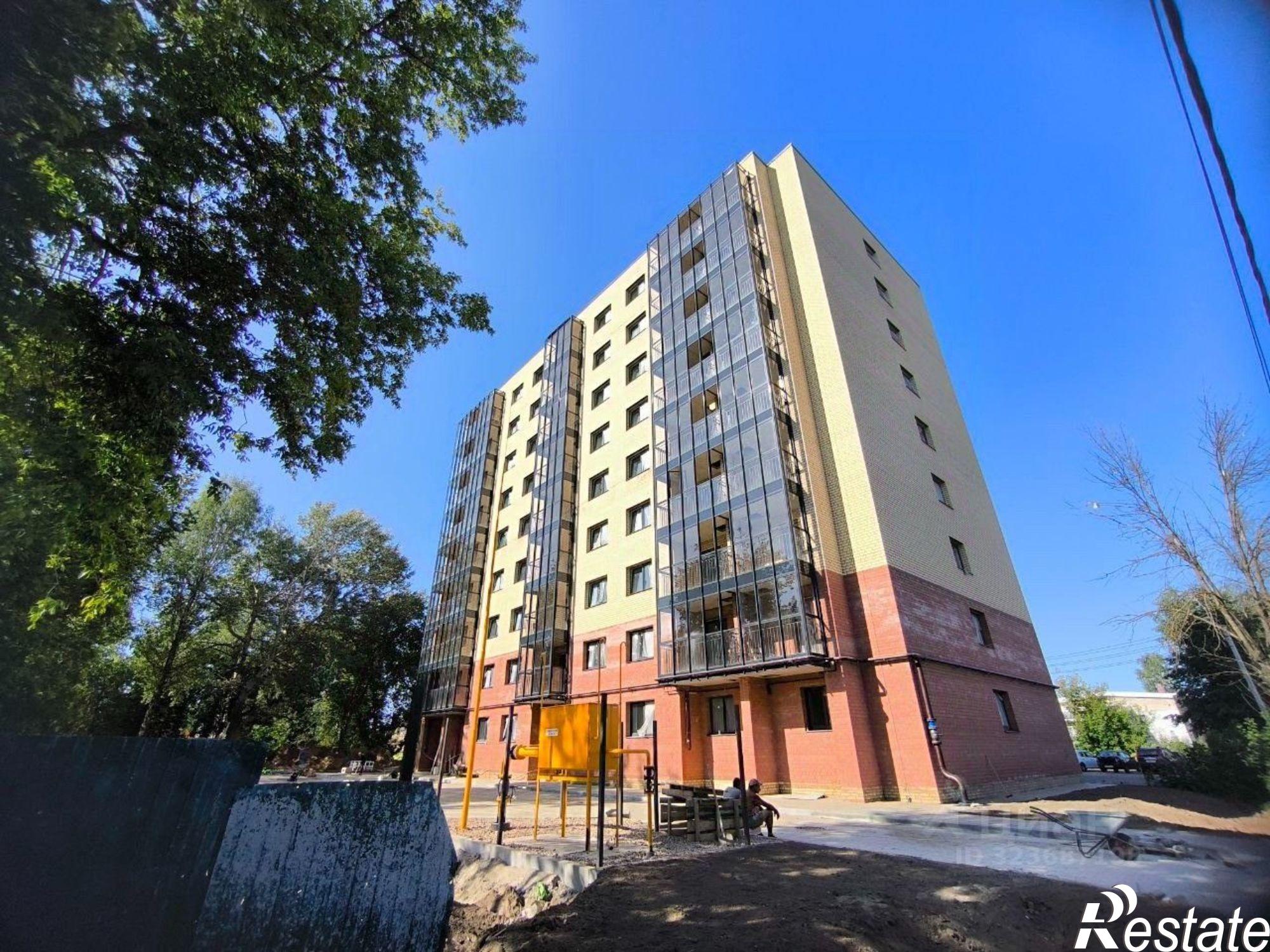 Купить квартиру за 4 113 860 рублей на улица Коммунаров, 18