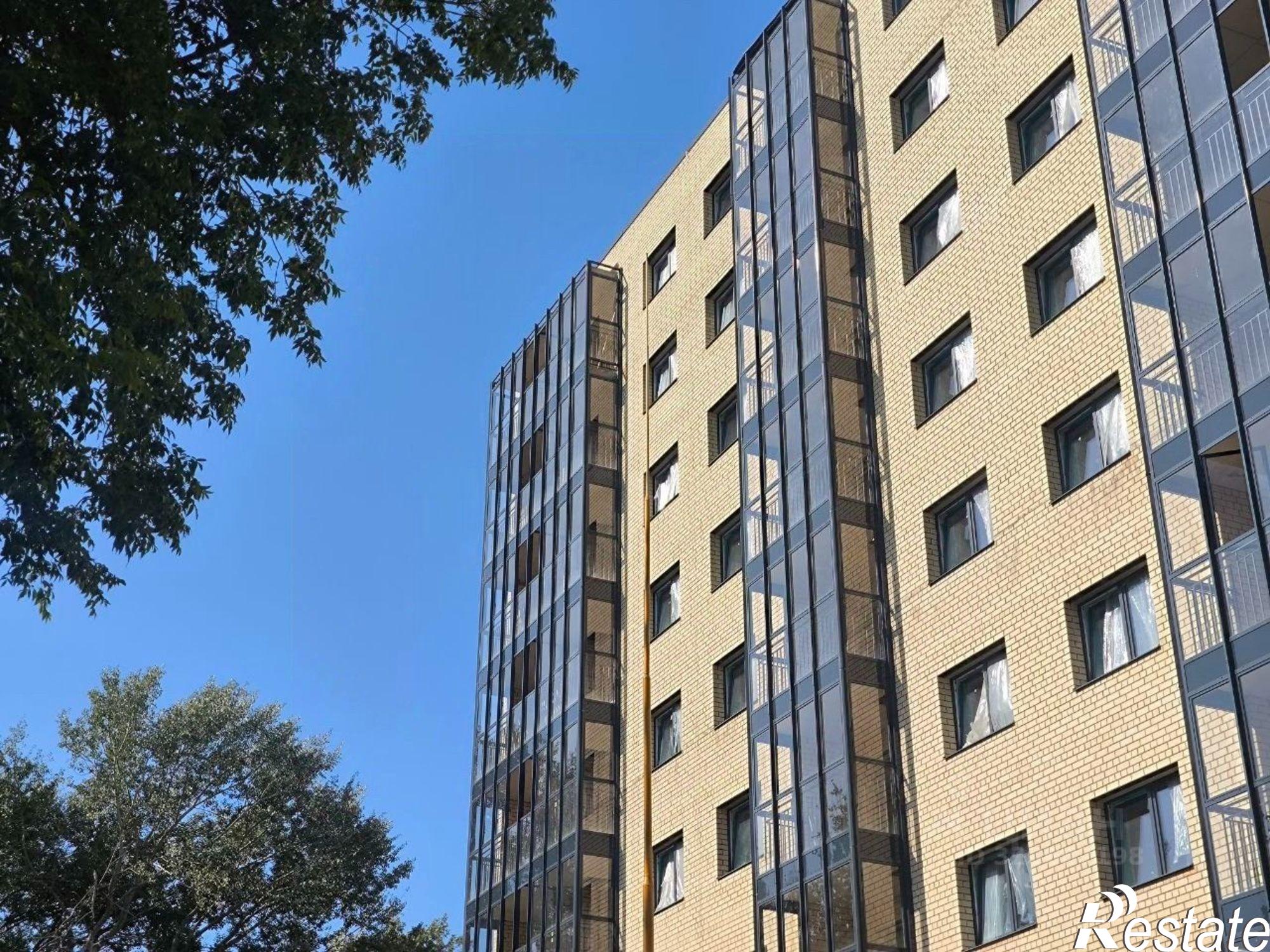 Купить квартиру за 4 113 860 рублей на улица Коммунаров, 18