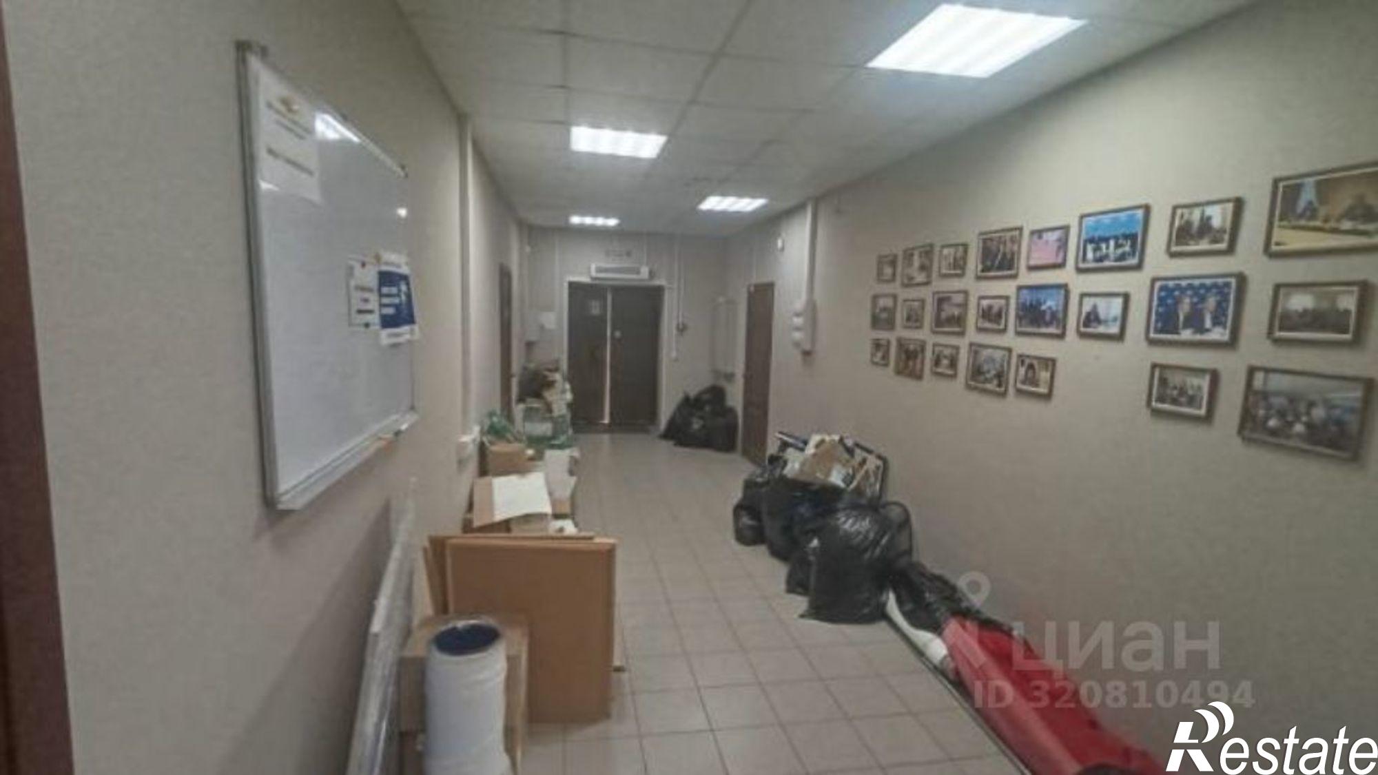 Купить офис, помещение под офис за 121 988 000 рублей на улица Красный Съезд, 8