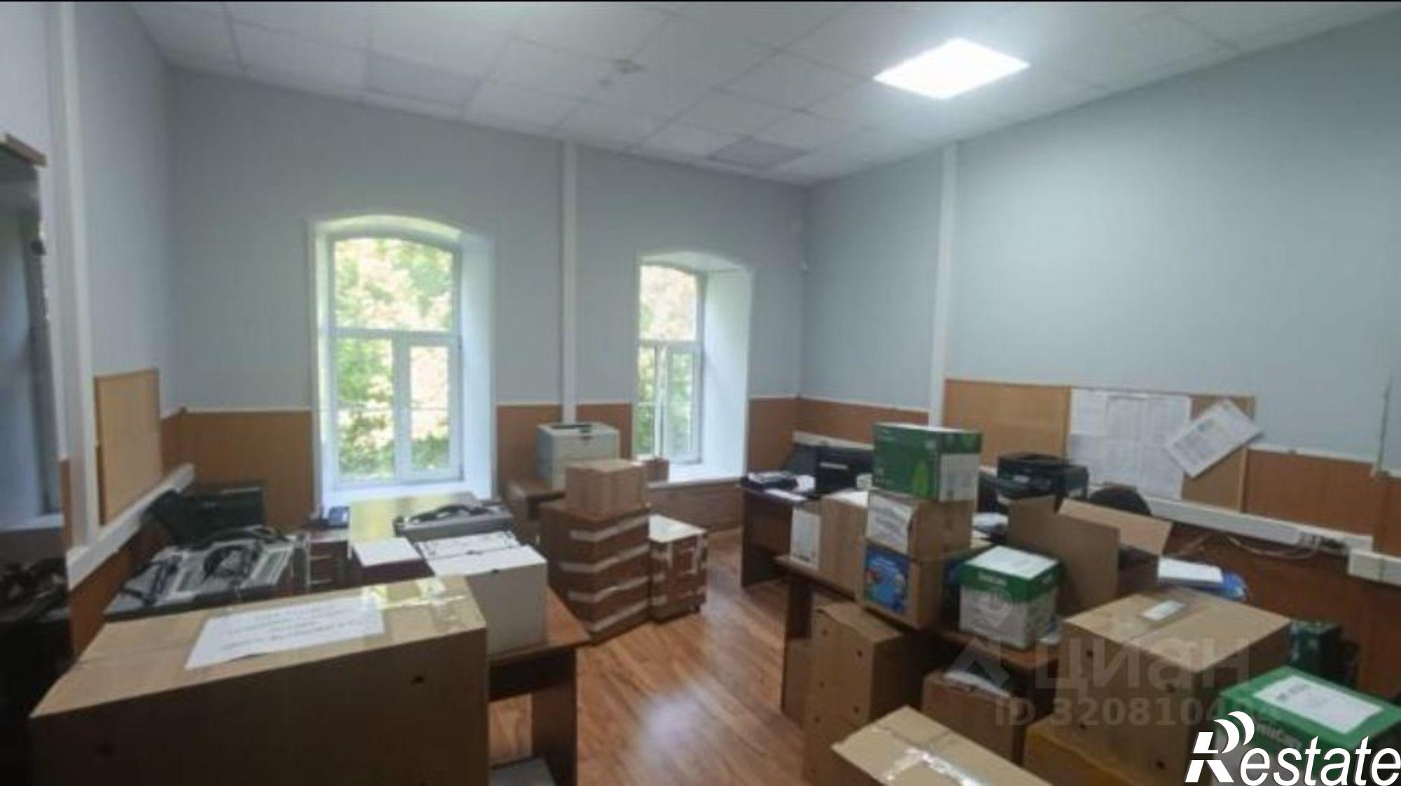 Купить офис, помещение под офис за 121 988 000 рублей на улица Красный Съезд, 8