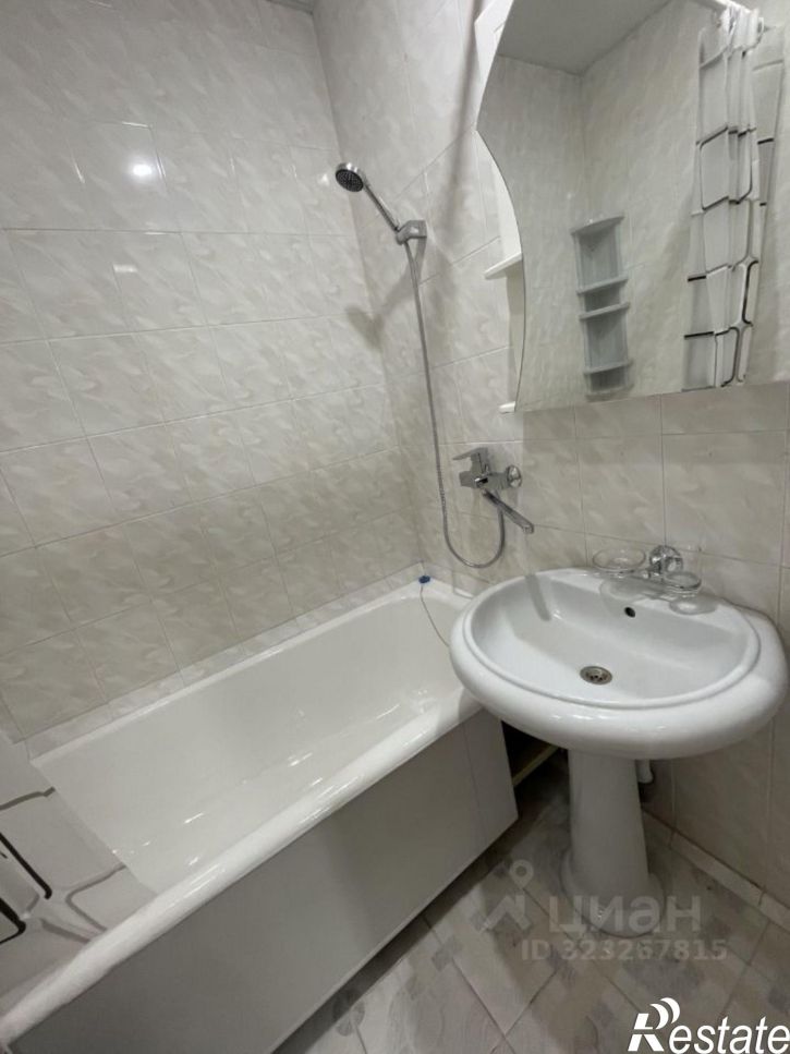 2-комн квартира улица Салтыкова-Щедрина, 92/11,  д. 92/11