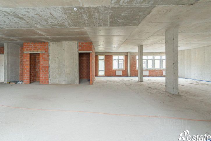 5-комн квартира улица Суркова, 3,  д. 3