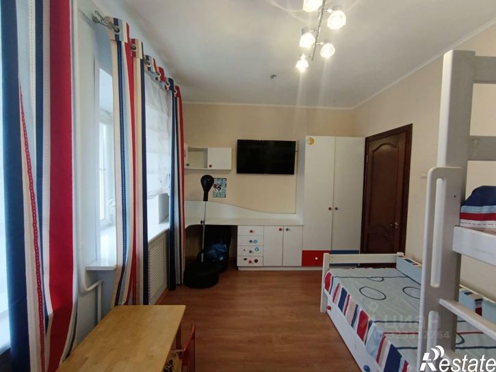 3-комн квартира проспект Дзержинского, 8 к3,  д. 8 к3