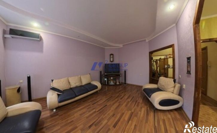 3-комн квартира улица Ушинского, 6А,  д. 6А