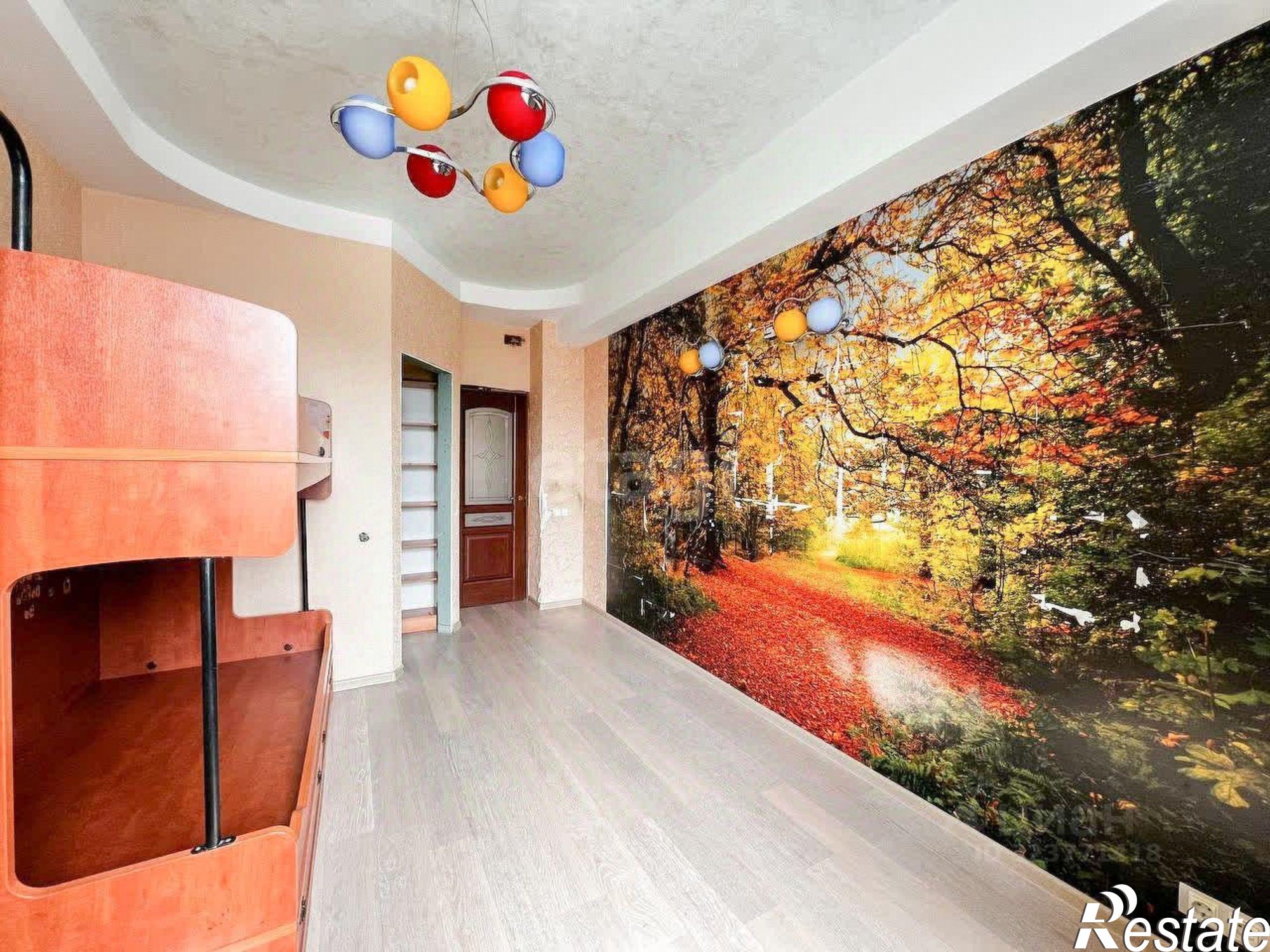 Купить квартиру за 9 990 000 рублей на улица Свободы, 81/33