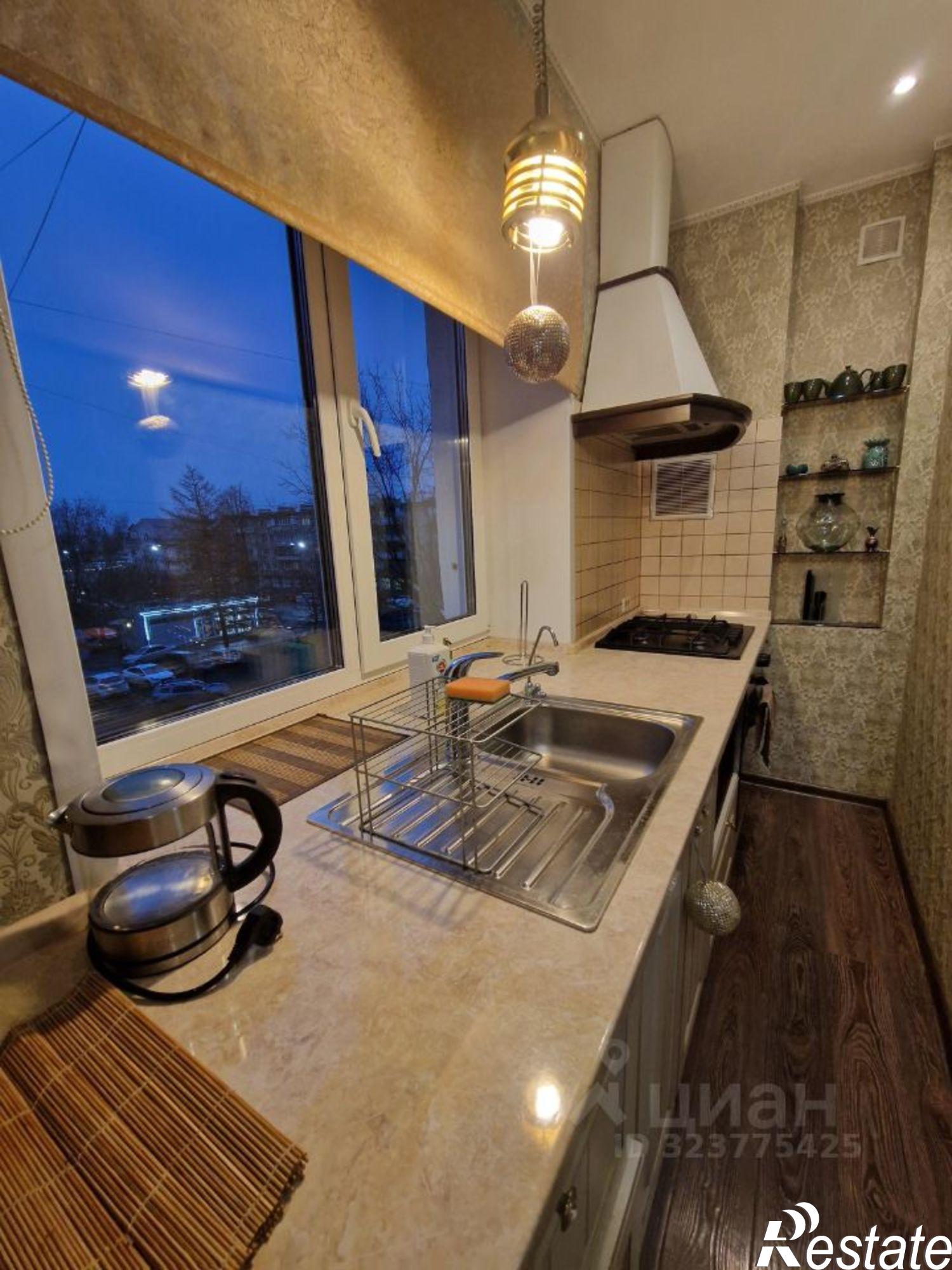 Сдать квартиру за 40 000 рублей на проспект Октября, 34/21