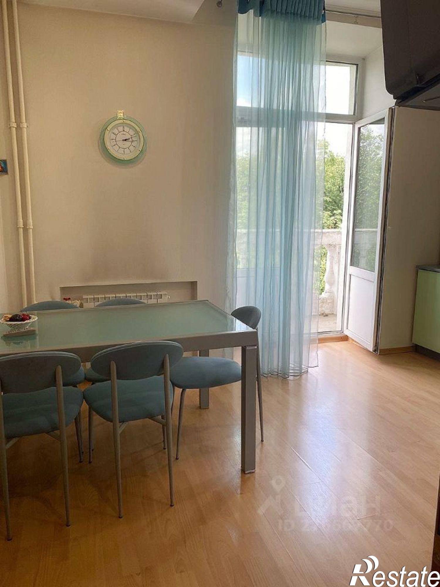 Сдать квартиру за 50 000 рублей на Первомайская улица, 9