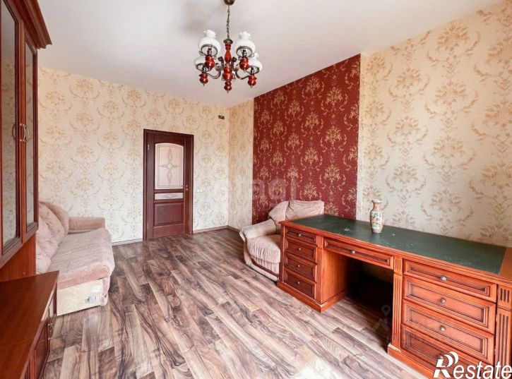 4-комн квартира улица Свободы, 81/33,  д. 81/33