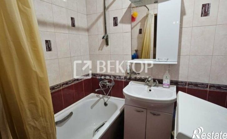 3-комн квартира улица Бабича, 14,  д. 14