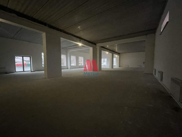 Торговое помещение Парижская Коммуна улица, д.11