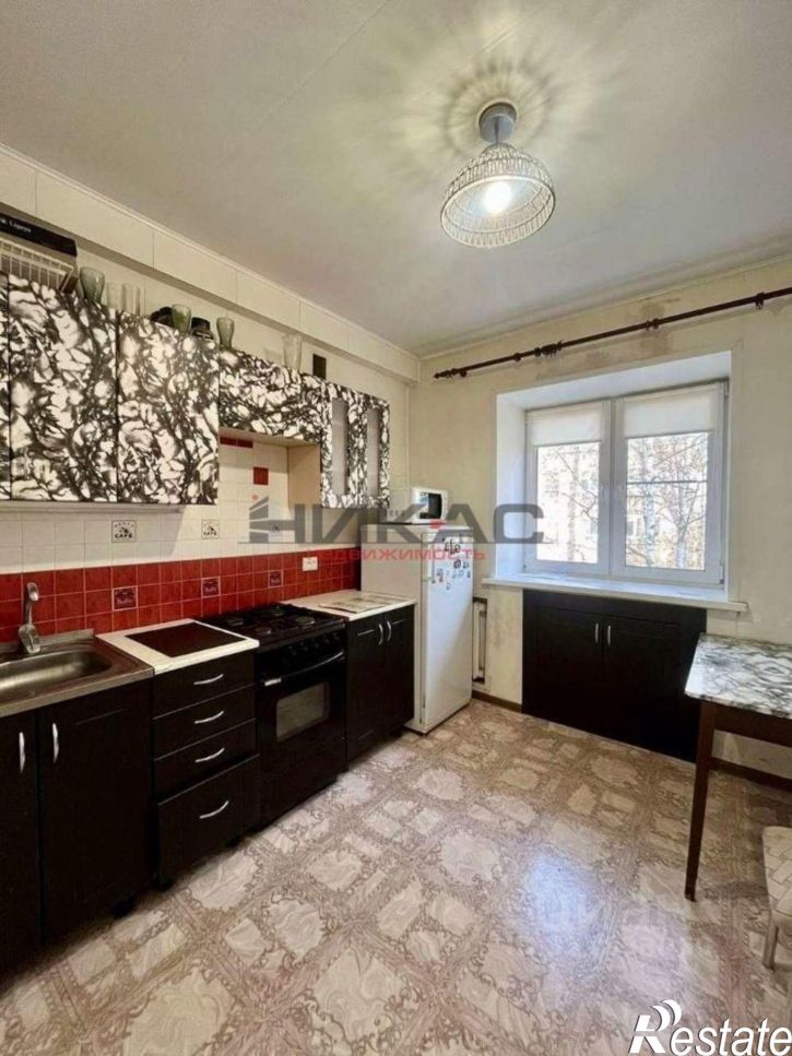 2-комн квартира улица Свердлова, 100Г,  д. 100Г