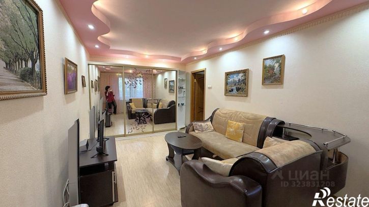 2-комн квартира улица Труфанова, 9,  д. 9