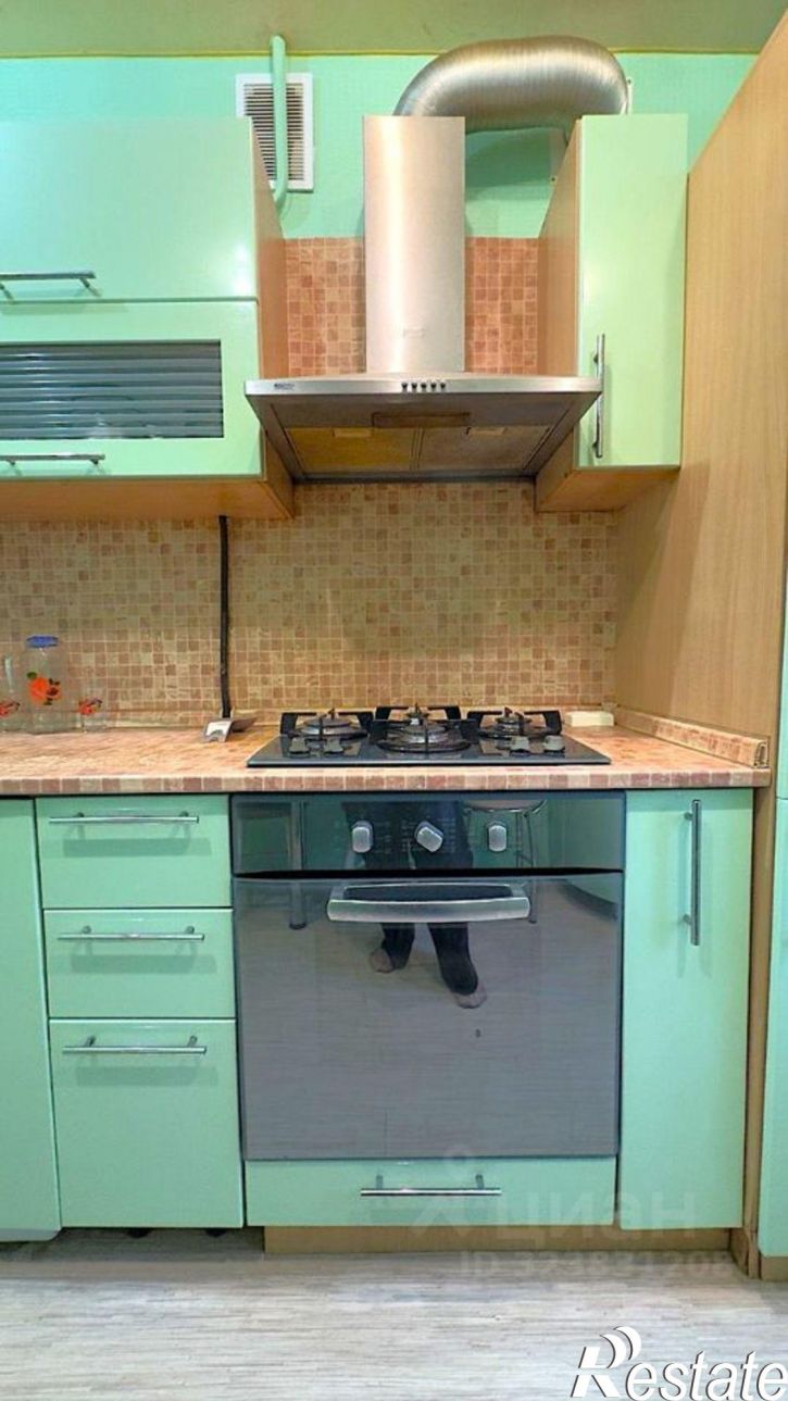 2-комн квартира улица Труфанова, 9,  д. 9